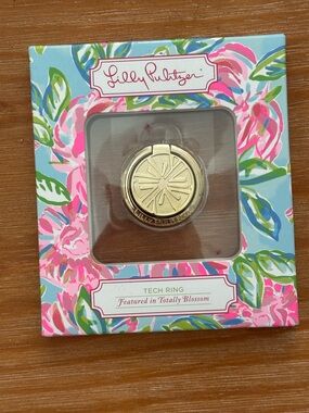 Lilly Pulitzer Gold Tech Ring